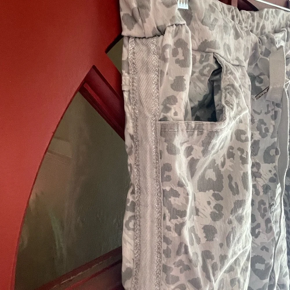 Nostalgia Gray Leopard Print Pants - Picture 7 of 9